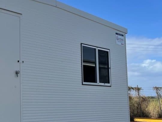 Sliding Window — 900×600 with Flyscreen
